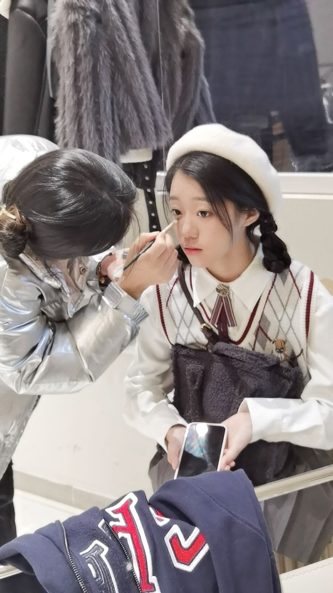 演员张靖岚戏里戏外保持学习心态|演员|戏里戏外_新浪新闻