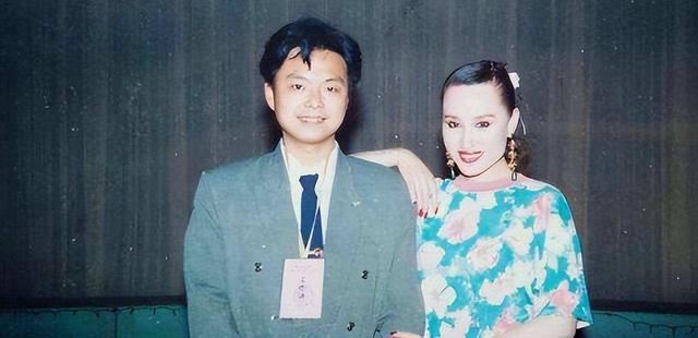 2001年41岁中国健美皇后马华去世,身体上为何出现多处淤青斑点?|马华|皇后_新浪新闻