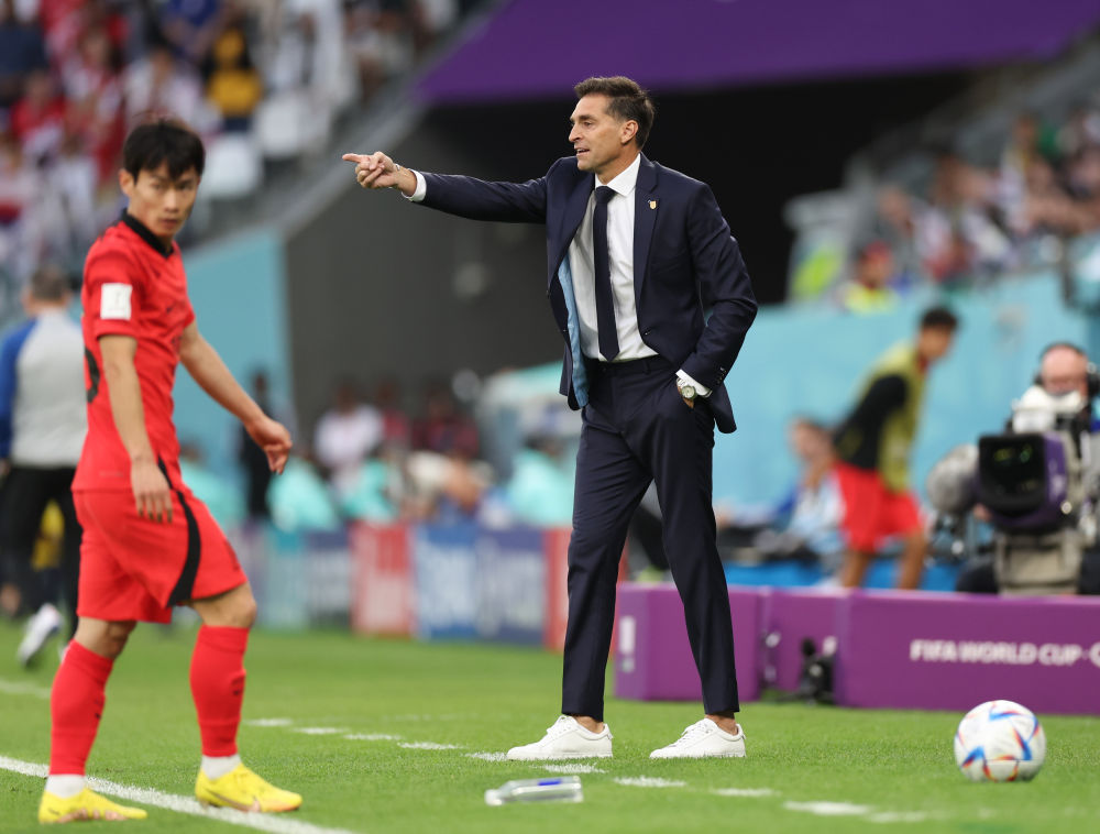 乌拉圭队主帅阿隆索:我们有属于自己的"武器"|乌拉圭|哈维·阿隆索