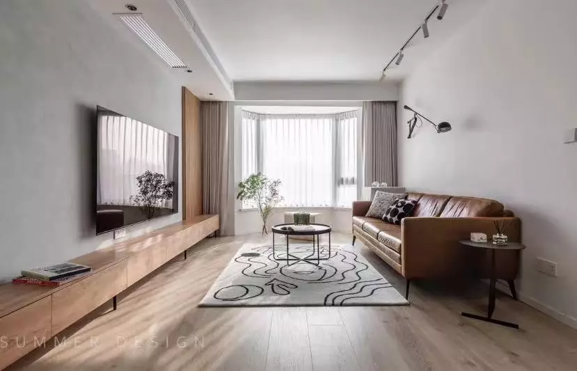 鞋子百搭颜色_百搭木地板颜色_休闲裤百搭颜色