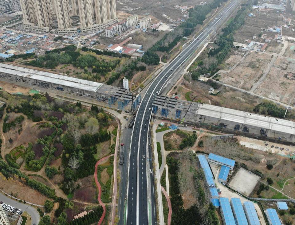 烟台市城市快速路山海路项目港城东大街跨线桥顺利通车|烟台市|快速路