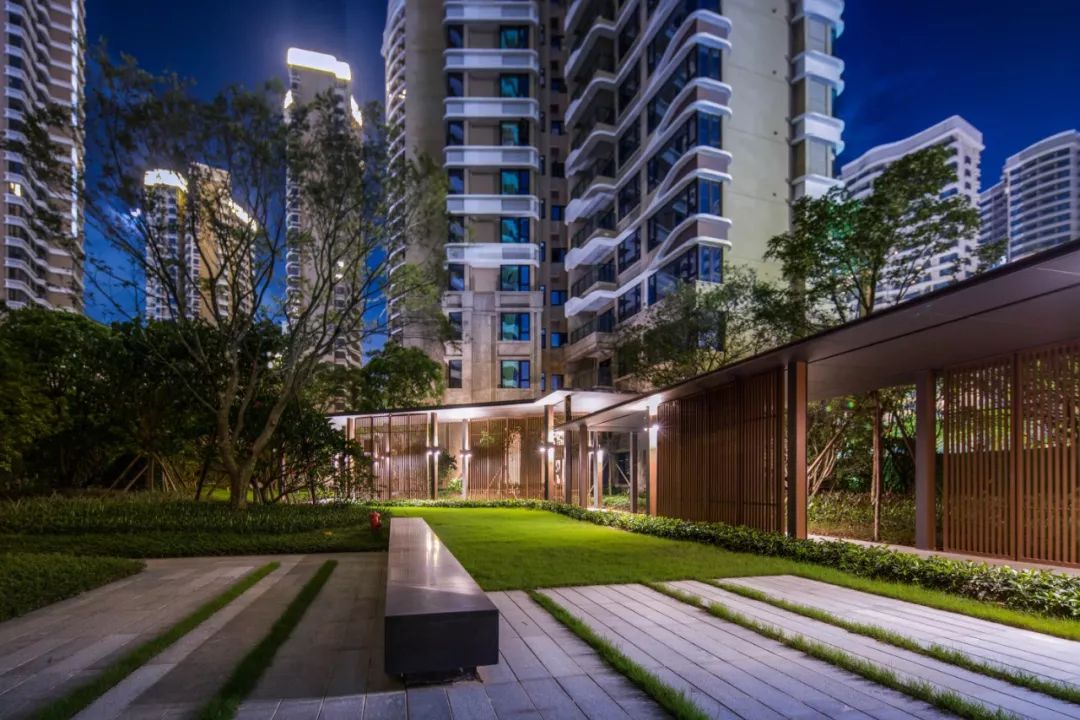 现在的豪宅都太卷了！休闲区蓝鸢梦想 - Www.slyday.coM