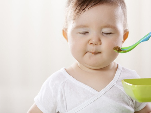 孩子总积食，该怎么改善？更重要的是家长要“防”