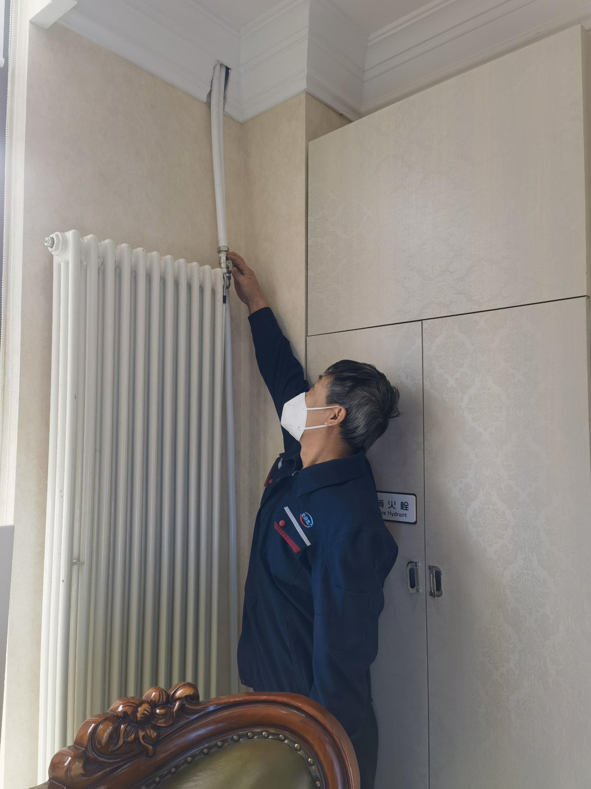 远程视频通话 入户上门维修,封控区居民供暖这样保障