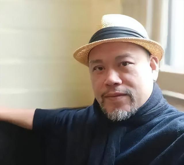 曾获大台挽留,开出降薪10元条件|大台|绿叶|邱万城_新浪新闻