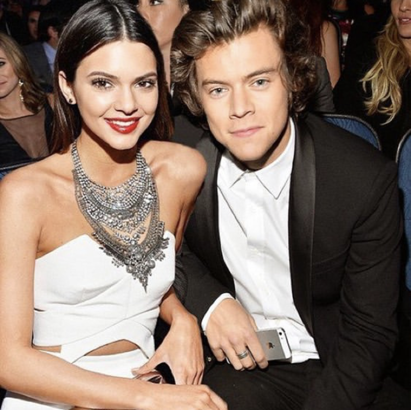 哈卷与大十岁女友分手后,立刻联系前女友肯豆谈心诉苦?