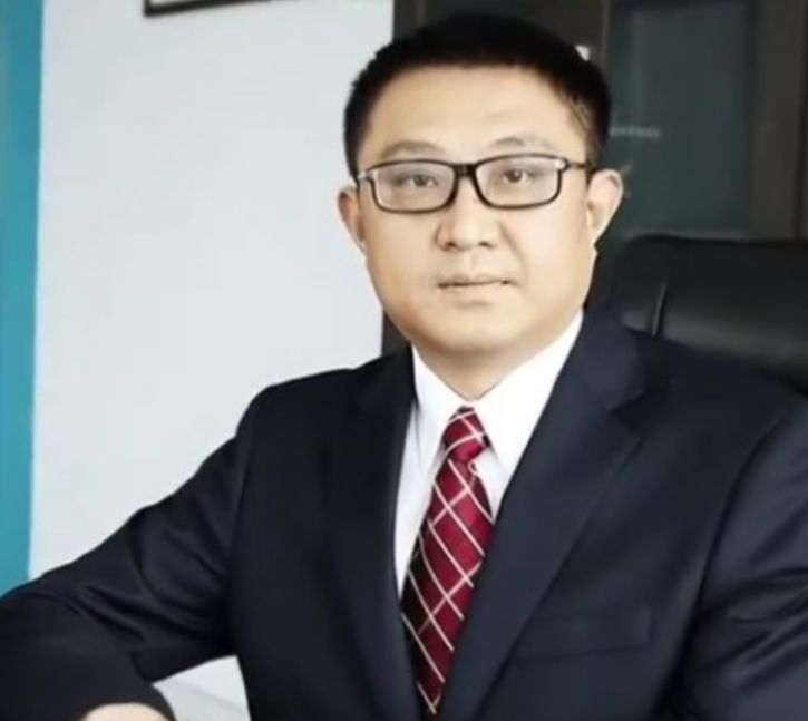 知情人谈张核子:坐拥带停机坪别墅