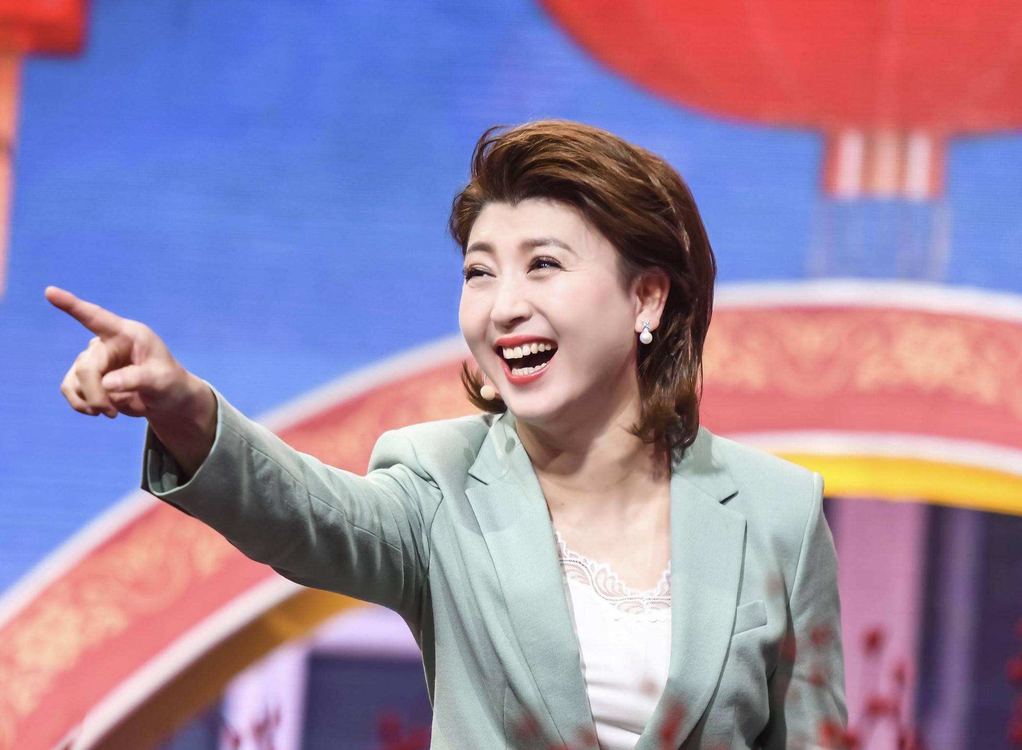 离婚后的闫学晶依旧风光无限,而林越呢?|闫学晶|林越|女儿_新浪新闻