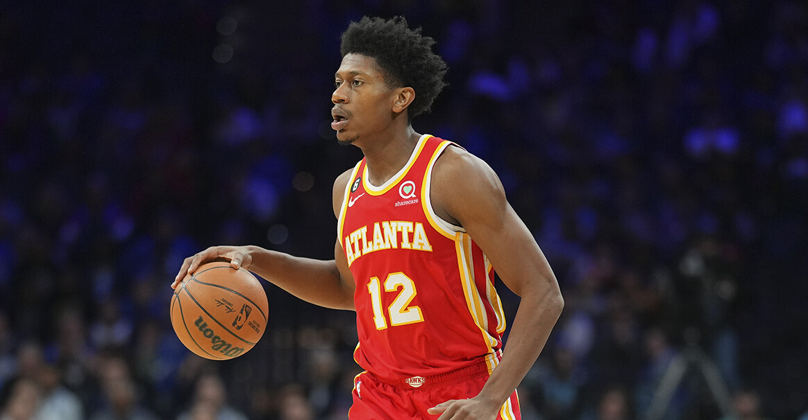 亨特右侧臀部屈肌拉伤将至少缺阵一周|亨特|老鹰|德安德烈-亨特_新浪