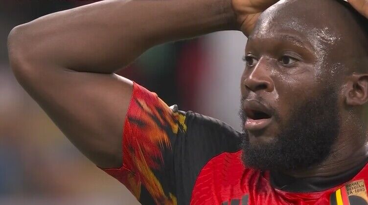 卢卡库替补登场后三失必进球:补射中柱,头球顶高,停球失误|乔丹