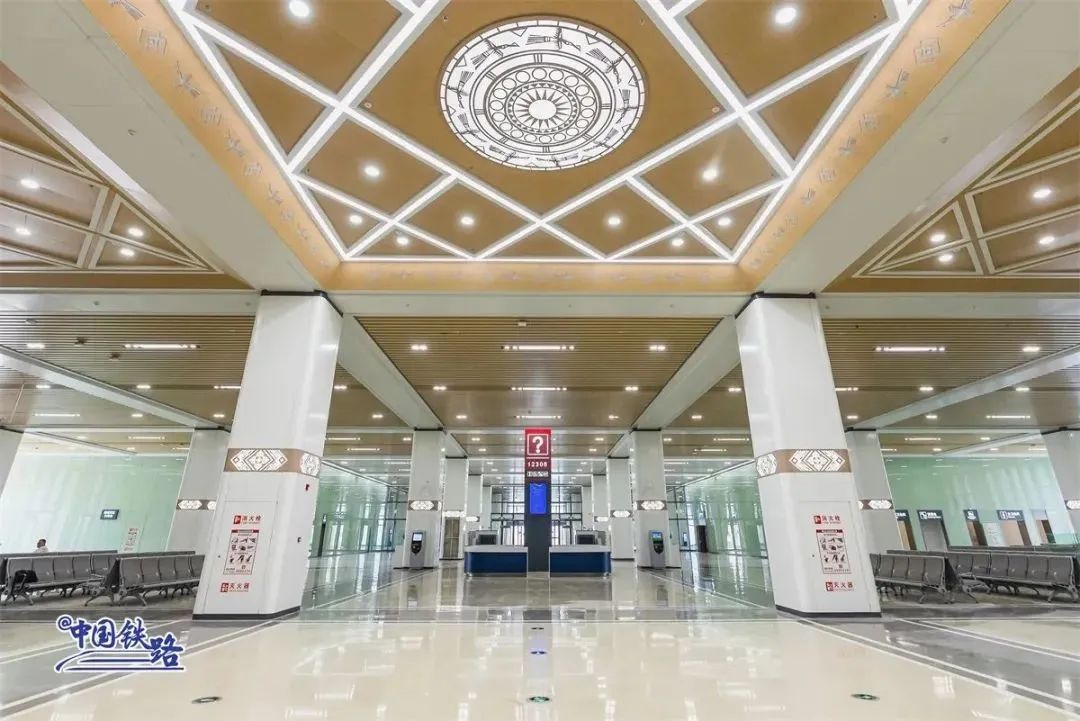 吴圩机场站