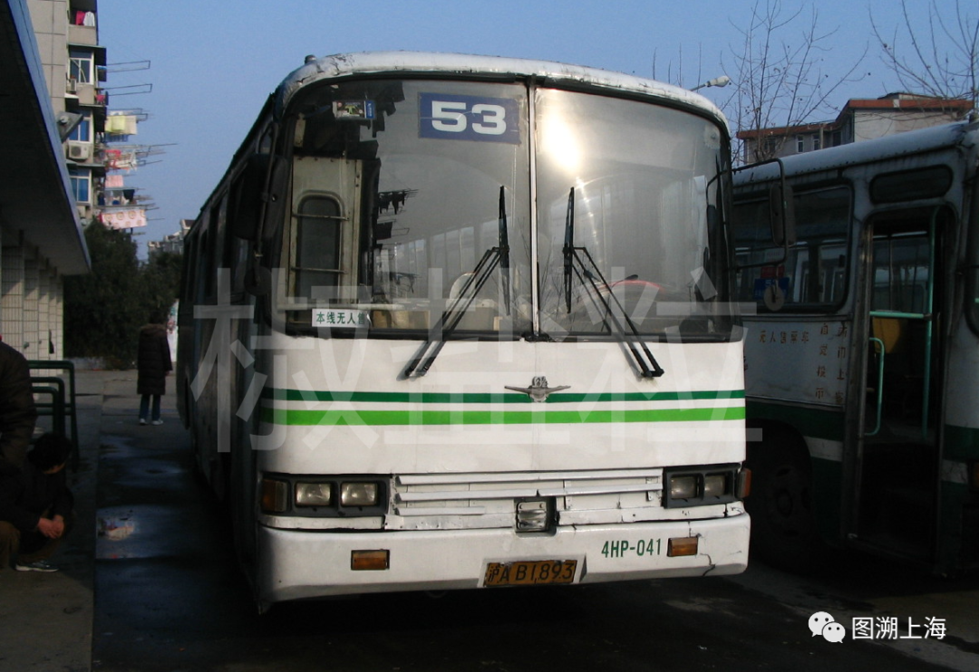 53路SK6104HP型公共汽车，海江新村（Aizome 摄）