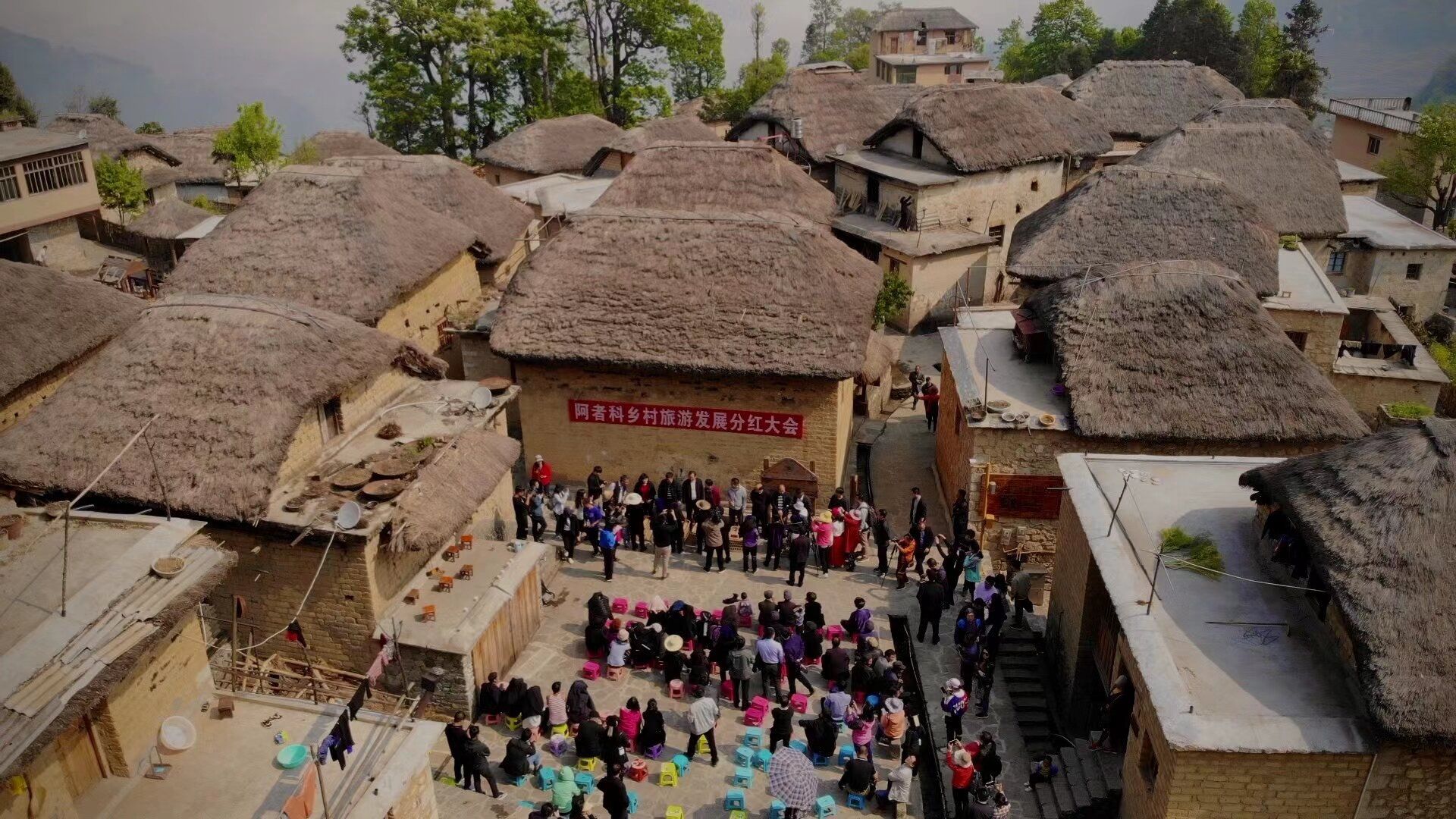 元阳梯田上 世界遗产助力山村走上振兴路__财经头条