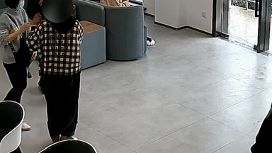 “我要坐牢了！”见到民警后，她崩溃大哭休闲区蓝鸢梦想 - Www.slyday.coM