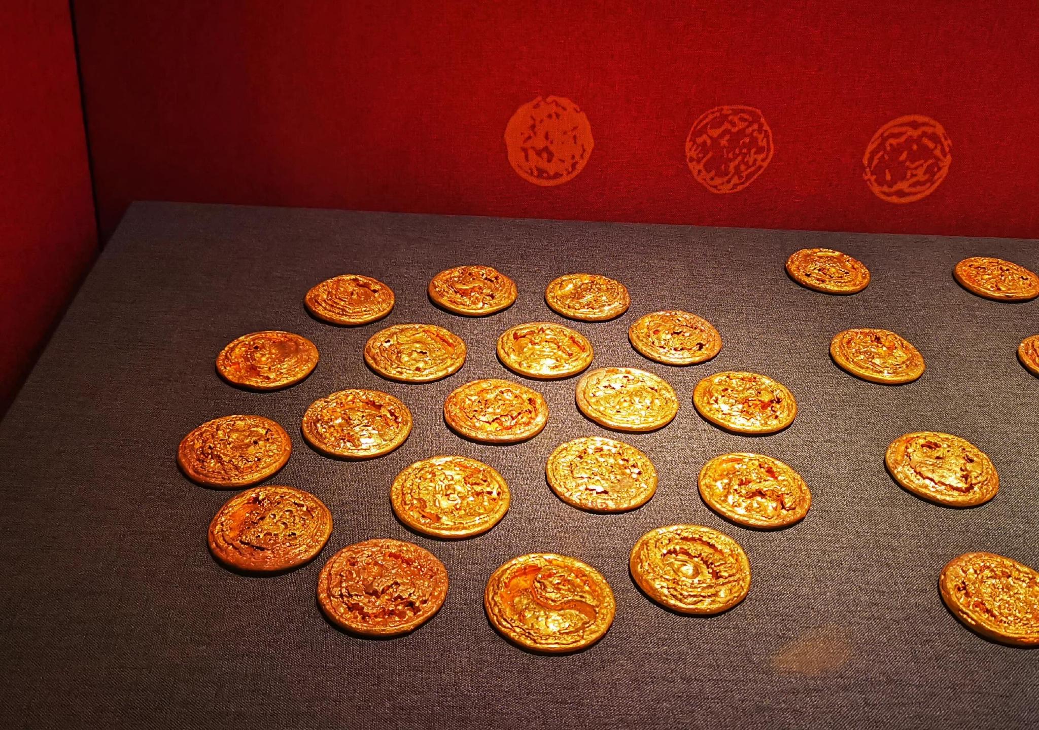 黄金海昏侯墓出土的五铢钱代表了什么?|五铢钱|五铢|马王堆_新浪新闻