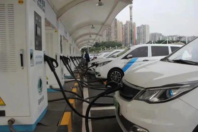 南京发布新老小区充电桩管理办法