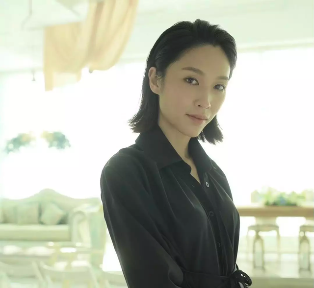 21岁成为继母！TVB实力派女星升级做女一，剧集未播便提名视后|蒋祖曼|轻·功|黎耀祥_新浪新闻
