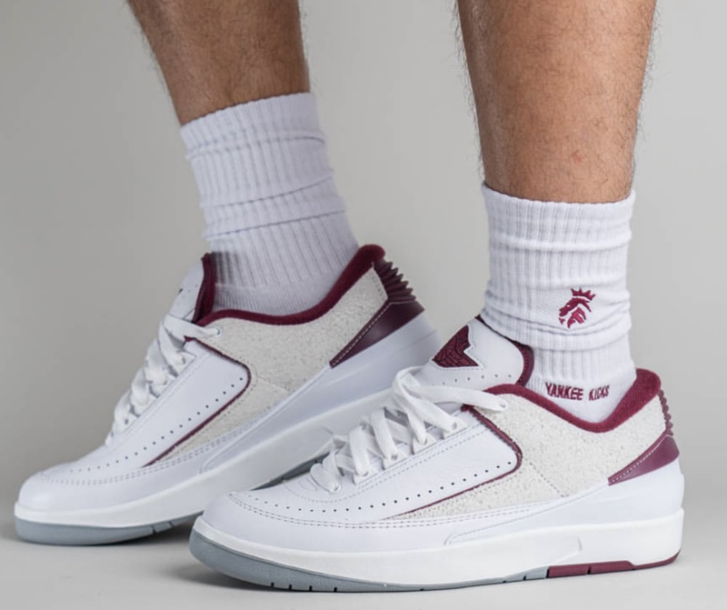 全新「樱桃」aj2 最新上脚图曝光!|质感|鞋款|皮革_新浪新闻