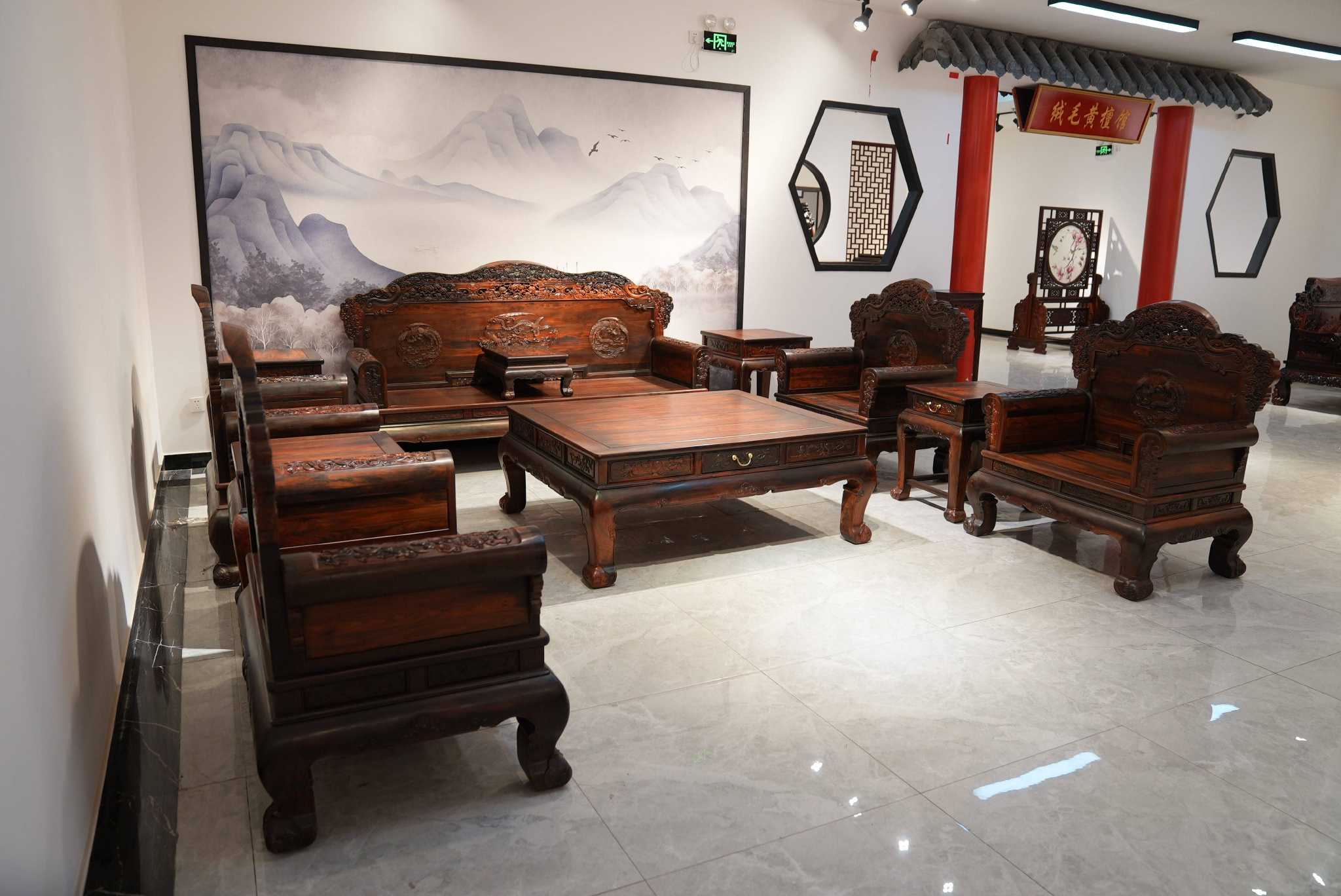 为什么父母偏爱红木家具 看看臻匠红木怎么说|红木|红木家具|中老年人_新浪新闻