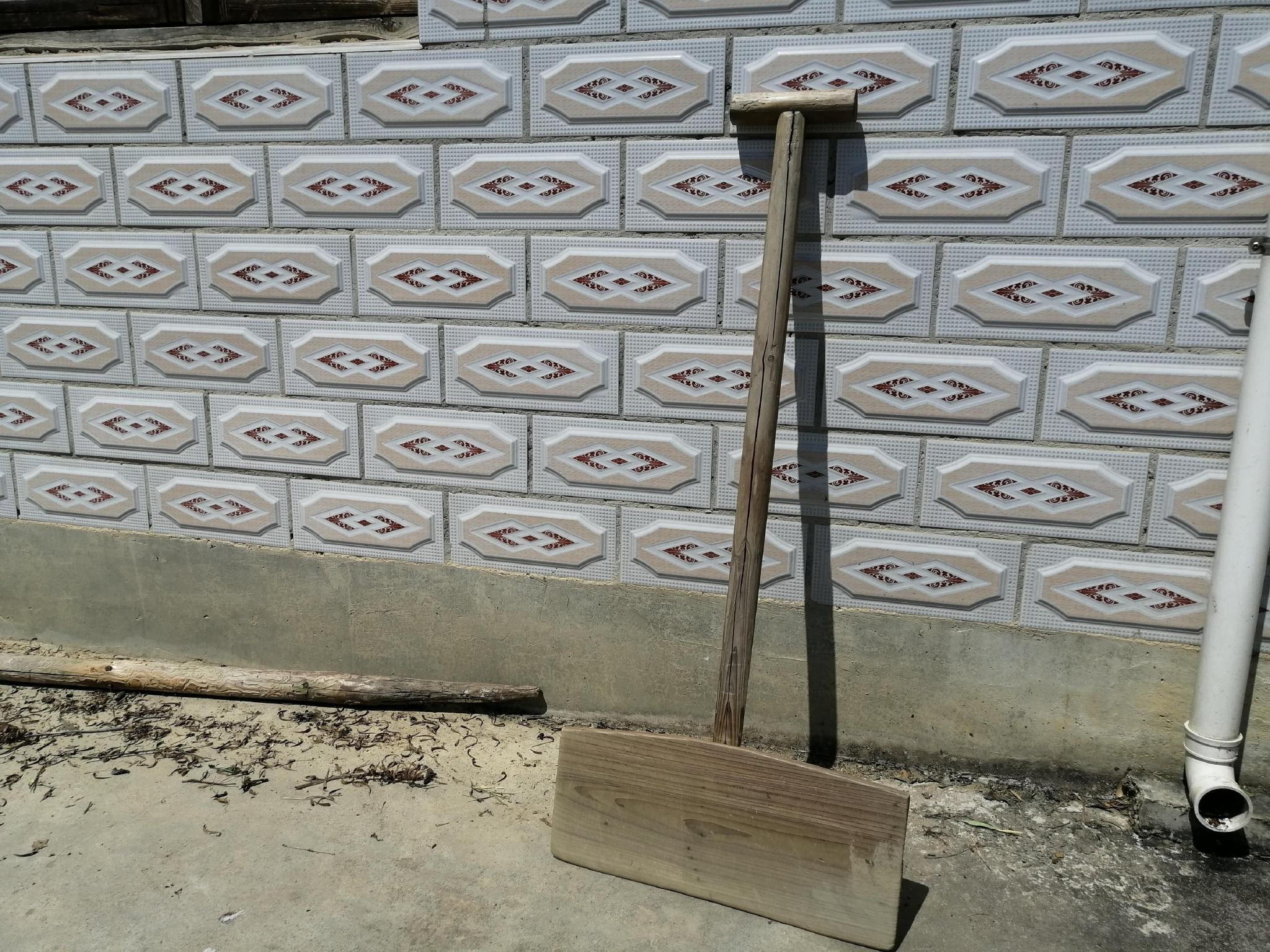 敲板,在湖南新化农村是这么个叫法,不知道在你们的家乡是否有这种工具