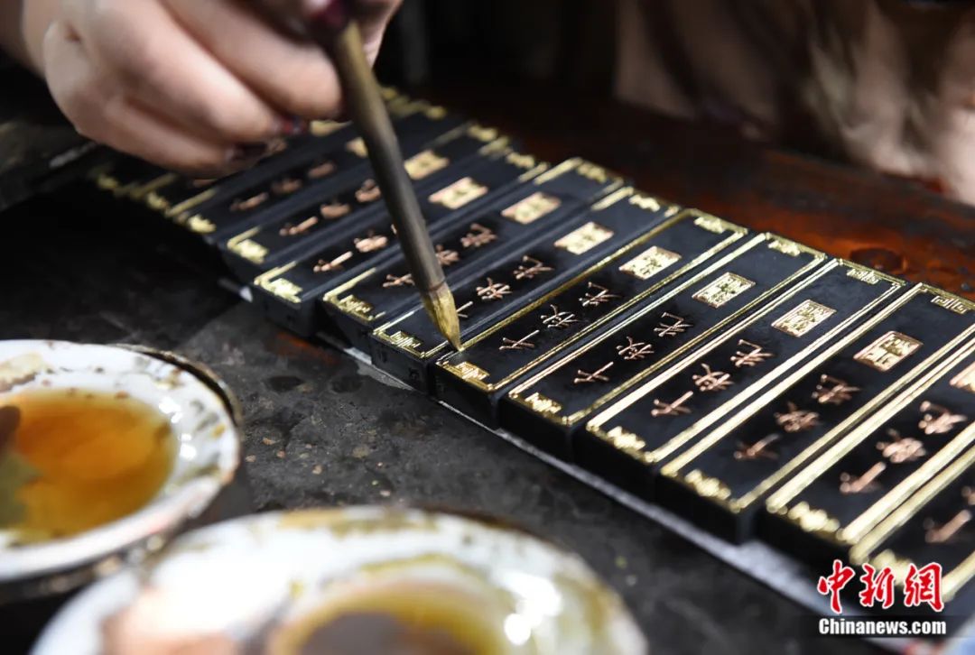 胡开文墨厂正宗之争 两家徽墨老字号怎么选