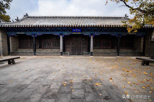 山东曲阜孔府,号称“天下第一家”,是仅次于明清皇宫的院落
