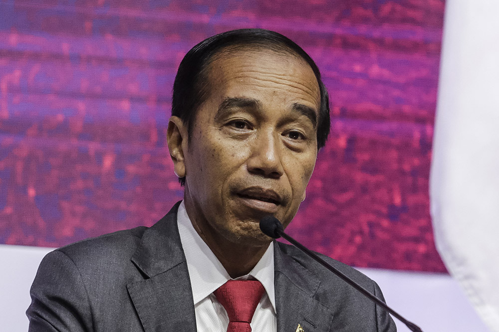 佐科属意“白发人”参与下届印尼总统大选，与执政党意见分歧