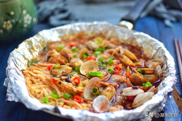 做法,鲜香过瘾,真材实料,汤鲜味美只需十分钟|花甲|粉丝|金针菇_新浪