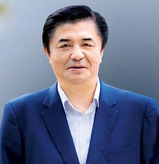 汪嘉伟:一个时代的骄子,曾与张瑜闹过笑话,晚年生活如何了?__财经头条