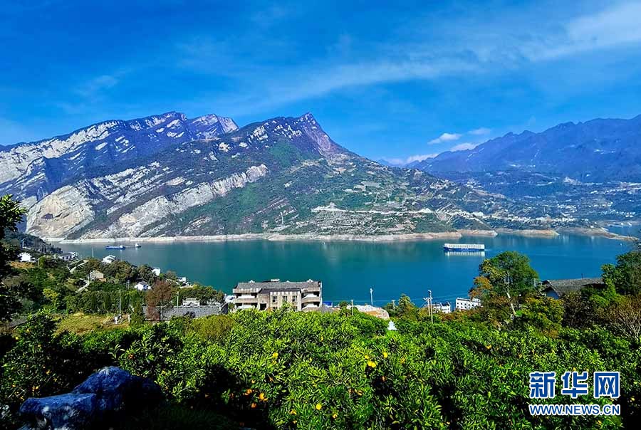 湖北秭归西陵峡村初冬美