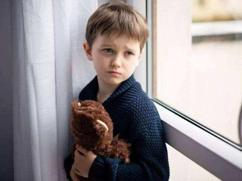 本来给女儿取名叫"吴霜",结果出生证打错了,宝妈却表示很满意