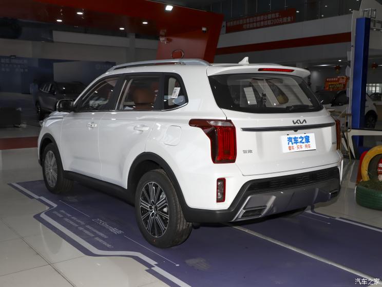 内外设计变化不大新款起亚智跑ace到店