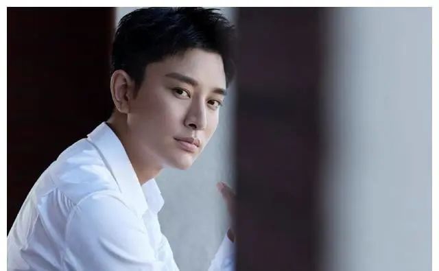 贾乃亮被悄悄处理?王鹤棣做潮牌?张雨绮入不敷出?胡歌刘诗诗关系好?