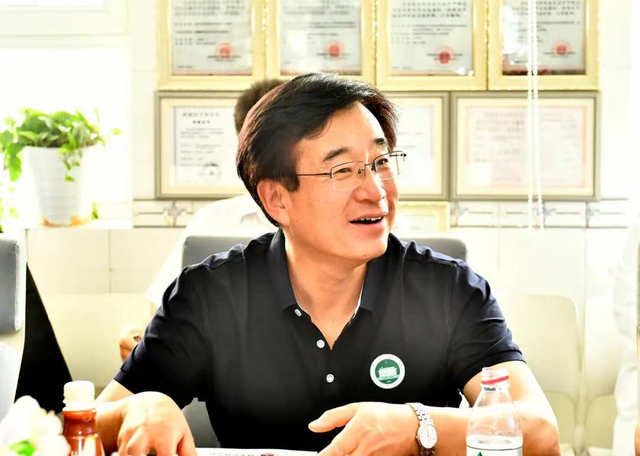 独家|王辰院士:希望能够做到有序放开,对疫情峰值有所控制__财经头条