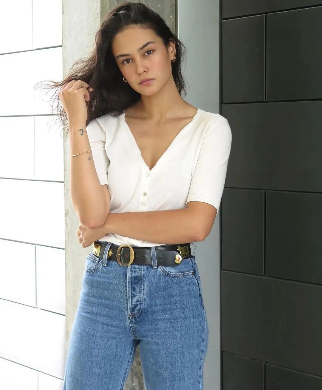 科特妮-伊顿很少更新社交媒体,所以照片并不多,暂时能找到的大概这些