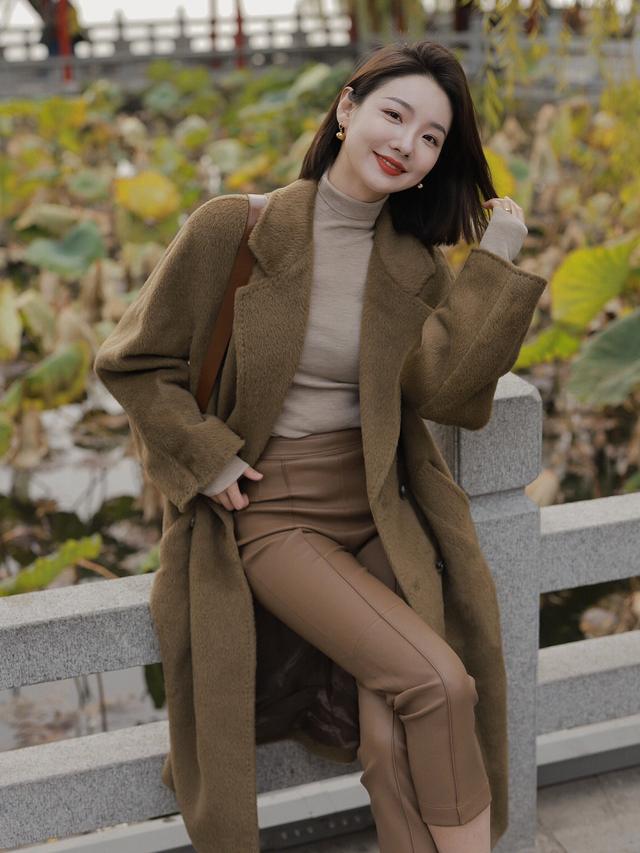 入冬后,"精致"女人都爱穿这几款大衣,这样穿时髦又提升气质|大衣|内搭