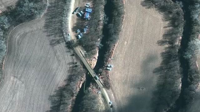 250多人正在处理美加重要输油管道泄漏事故