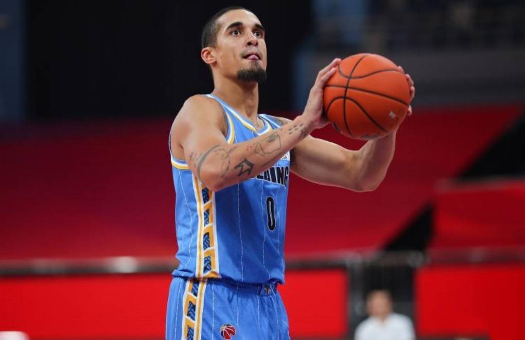 辽宁暂不找大外,布克迎来爆发|cba|首钢|布克_新浪新闻