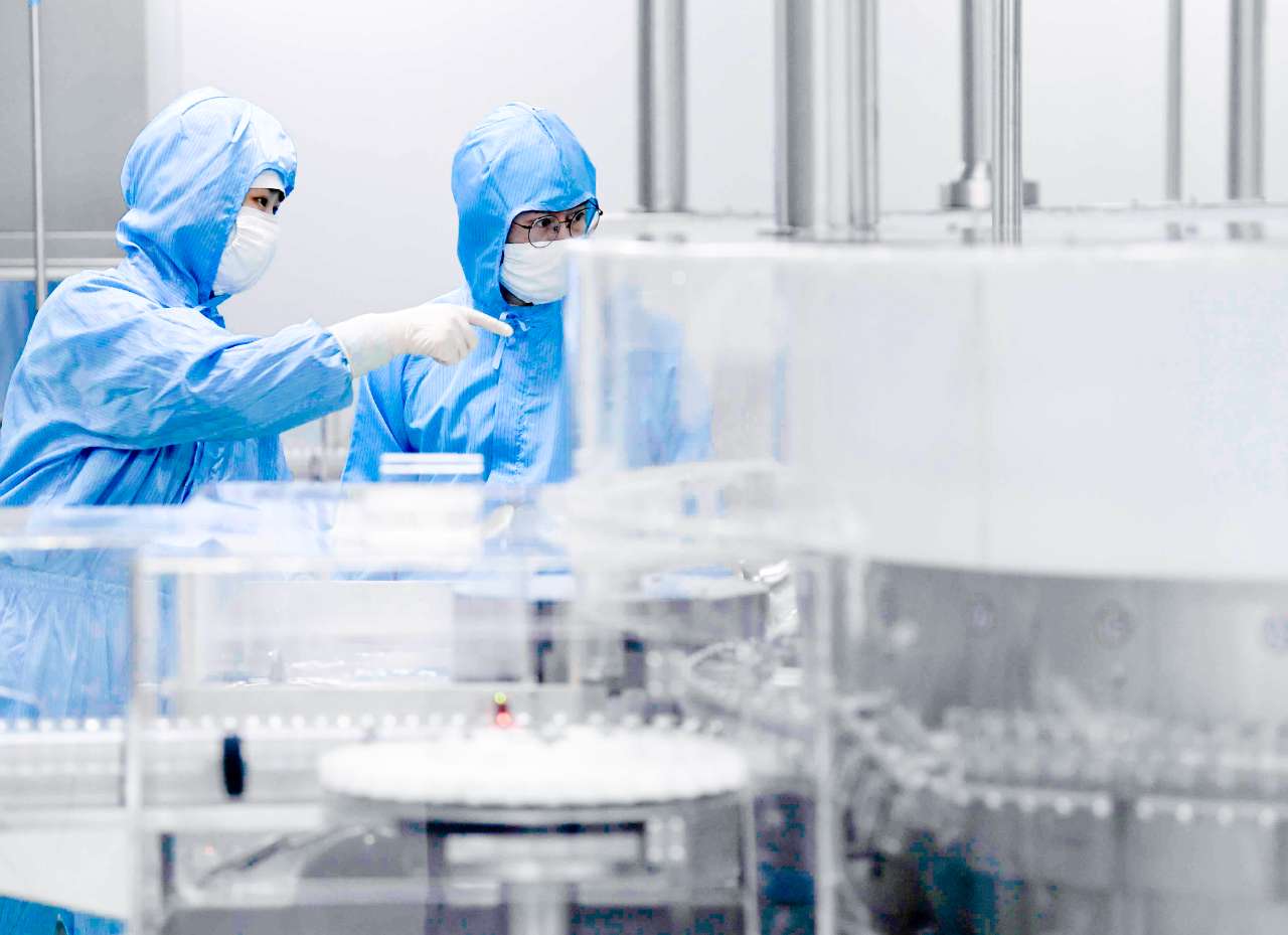 全力保障市民"药匣子" 药企加班加点生产防疫药品|药品|中药|新冠肺炎