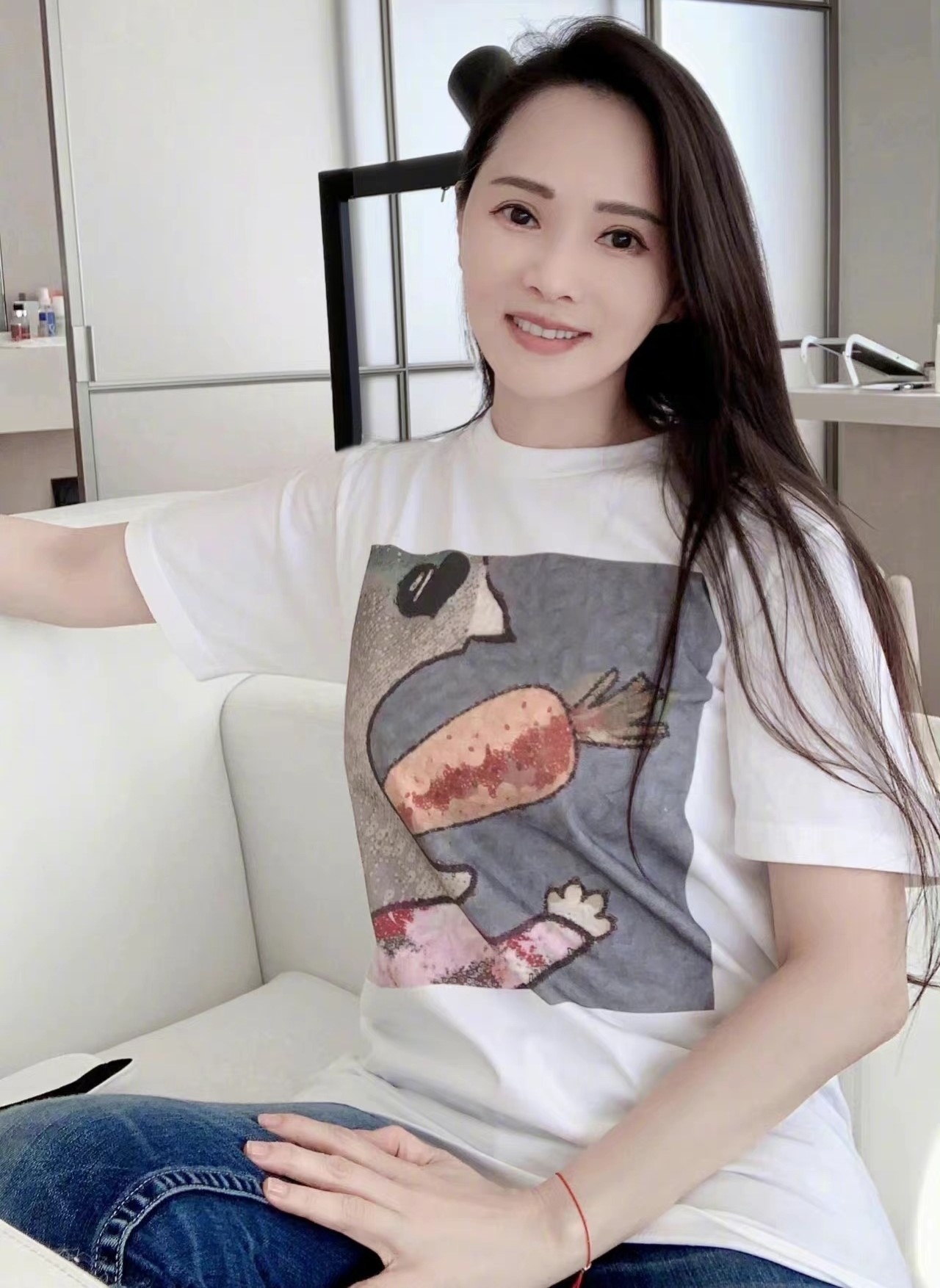 伊能静首回应秦昊与一女子牵手回顾她曾经的发言情商是真高