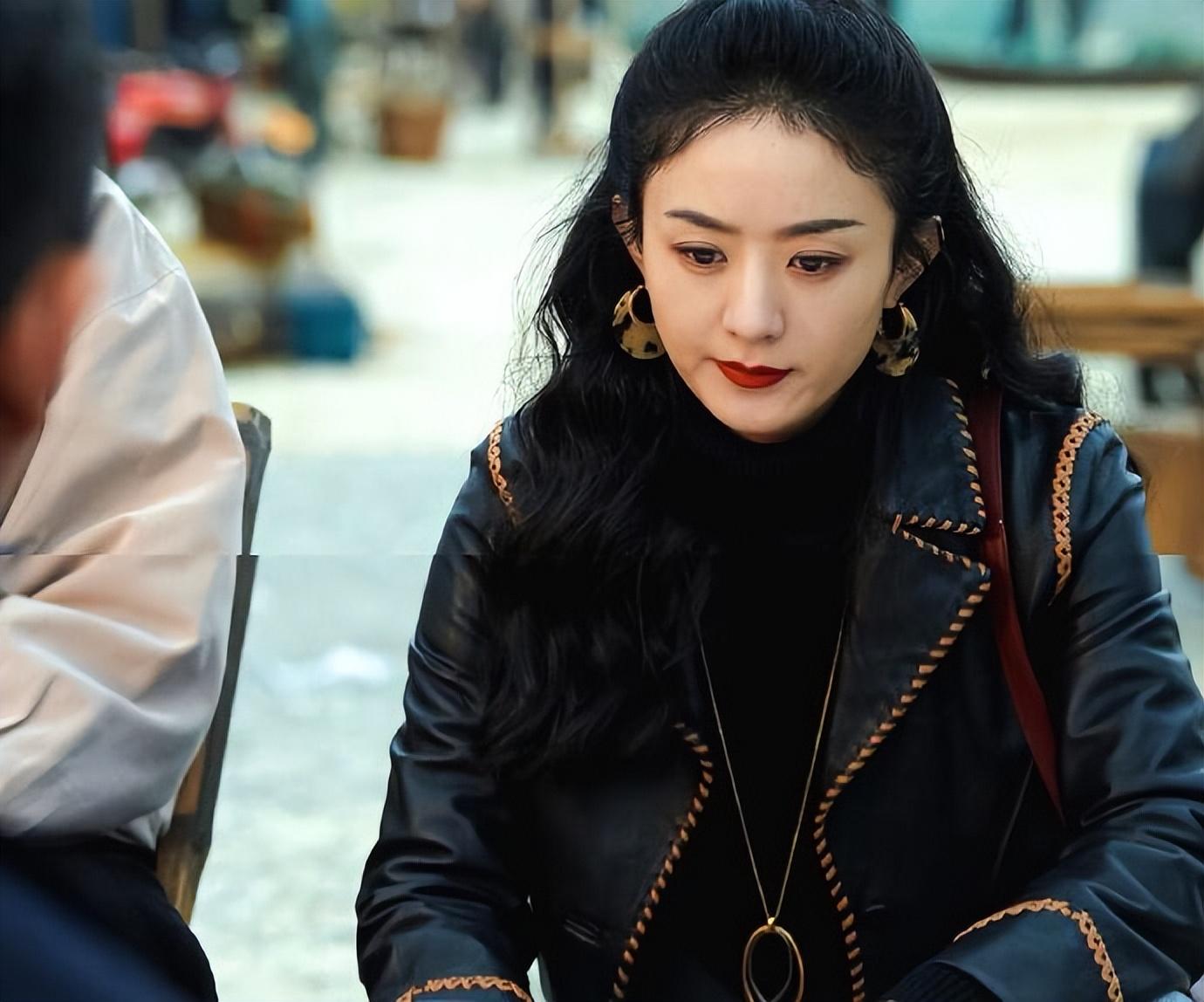 赵丽颖在《风吹半夏》的打扮,才是符合角色,符合年纪的漂亮穿搭|风吹