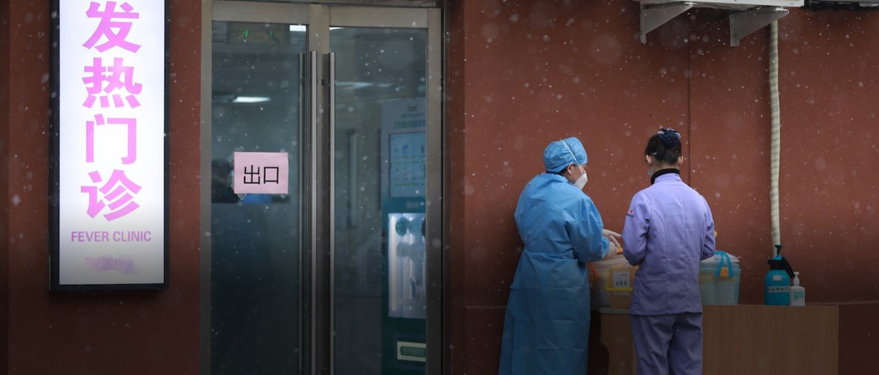 专家研判：在一个多月内或达到感染高峰，各类人群要做好防护！