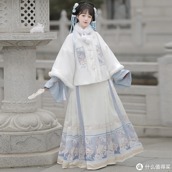 新年战袍穿这套汉服亲戚们乱夸!