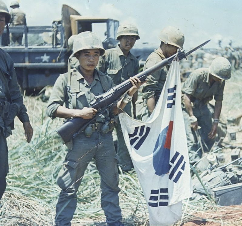 后来韩国好说歹说,终于让美国同意了韩国自产m16,但韩国也因此认清了