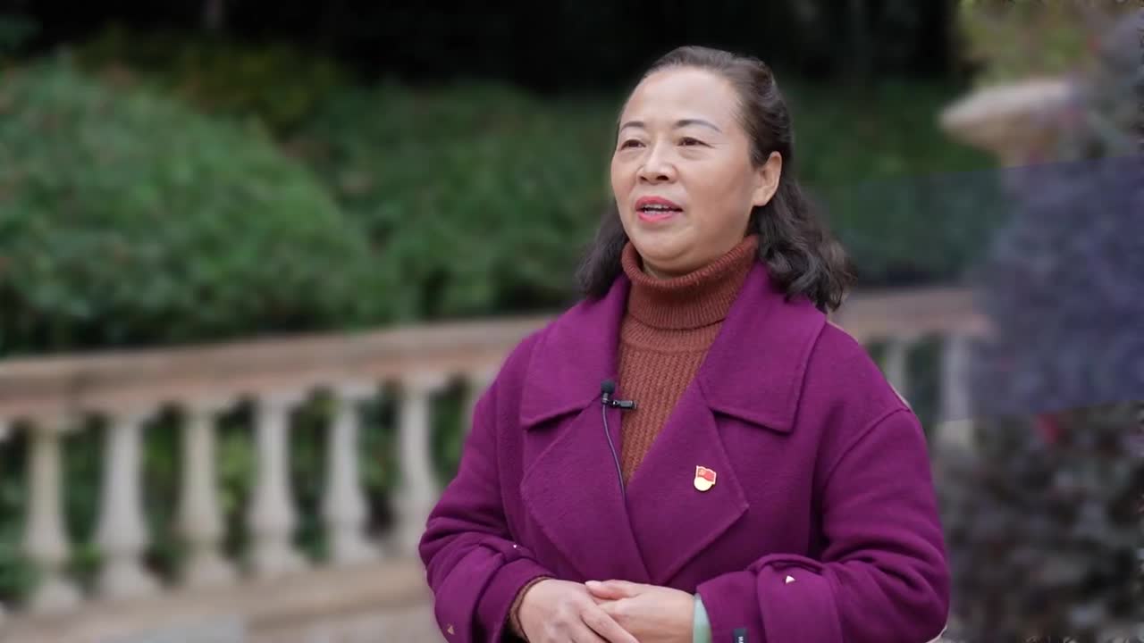 贯彻二十大百名书记说白云区恒大城社区党支部书记赵世荣快板宣讲声声