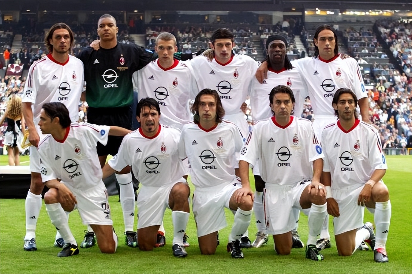 ac米兰7次欧冠夺冠首发合影大图分享祝米兰123周岁生日快乐