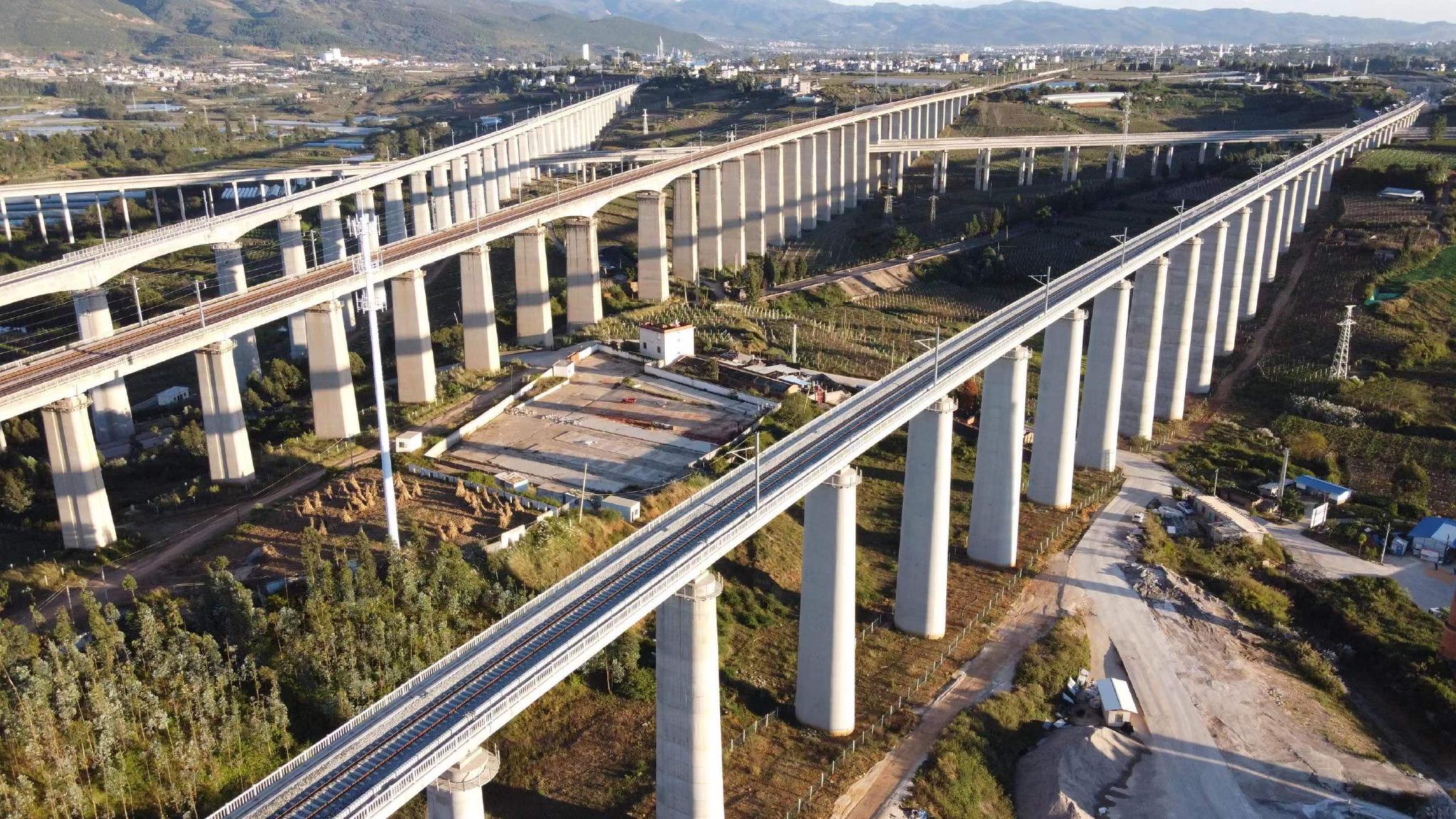 四年修一路,弥蒙高铁建成了|高铁_新浪财经_新浪网