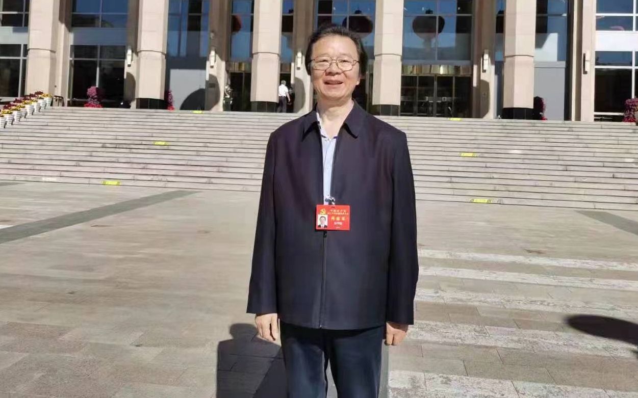 唐华俊，中国工程院院士、中国农科院原院长。受访者供图