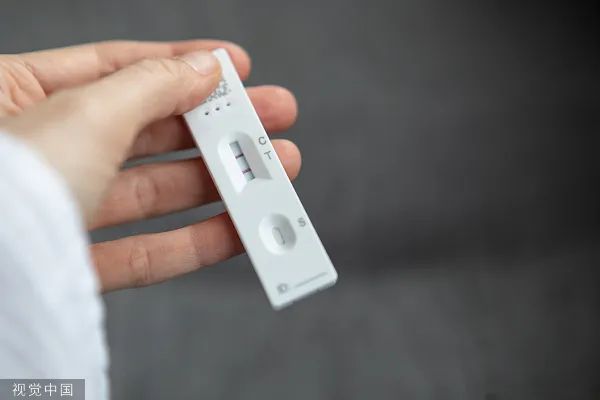 周围全阳，他们却至今未感染，怎么做到的？医生一家六口阳，症状最轻的竟是有基础疾病的公公休闲区蓝鸢梦想 - Www.slyday.coM