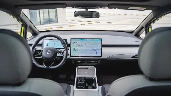 潮酷、智能配置硬核，十五万级别天花板！